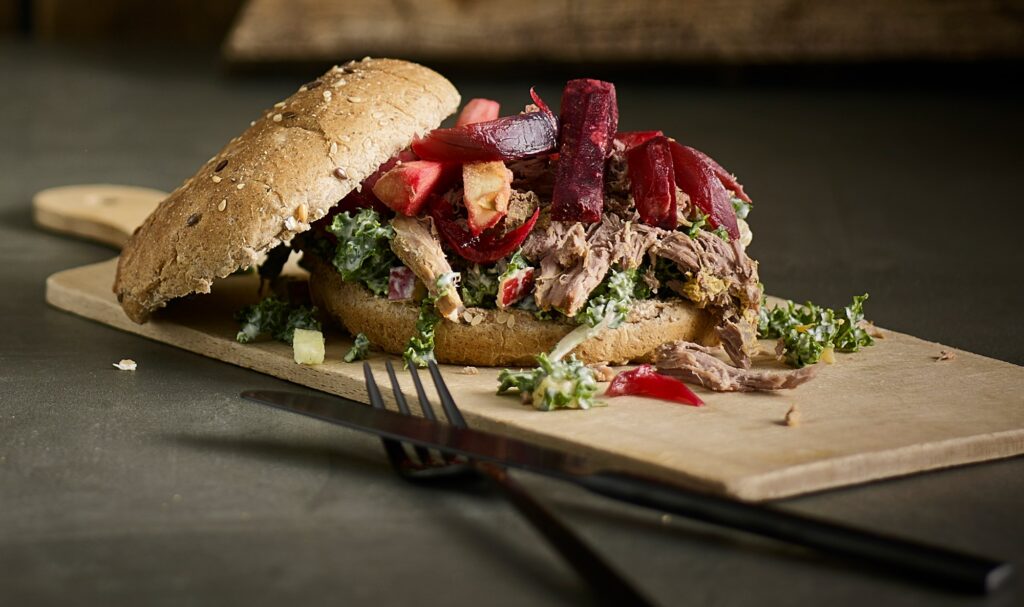 Pulled duck med grønkålsslaw
